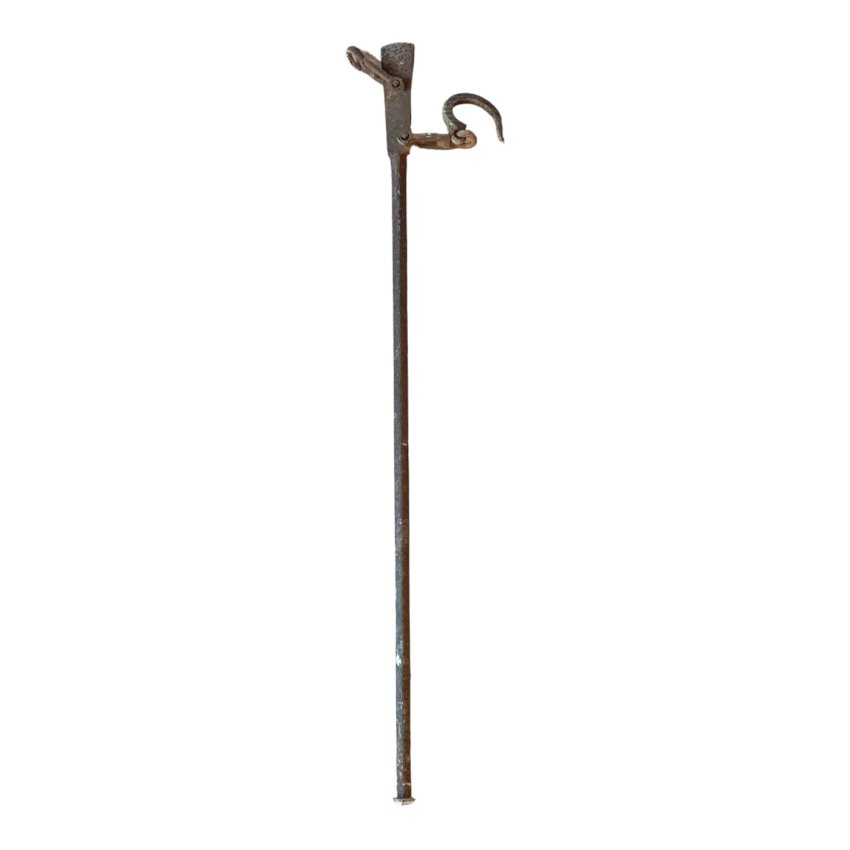 Materials of yesteryear: ANTIQUE BALANCE H102.5