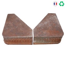 Materials of yesteryear: PAIR OF RUSTY CAST IRON FIREPLACE CORNERS