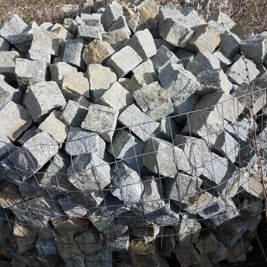 Materials of yesteryear: MIXED GNEISS PAVER 6/8 CM - BAG OF 10M²