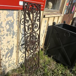 Materials of yesteryear: WROUGHT IRON TRANSOM L130