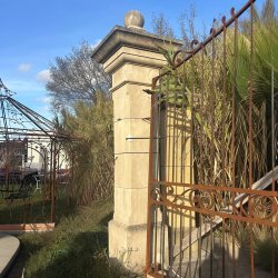 Materials of yesteryear: PILLAR, LARGE CAPITAL AND BALL