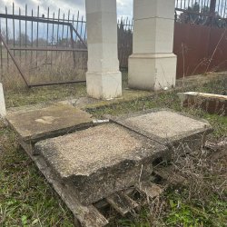 Materials of yesteryear: FLAT PILLAR TOP