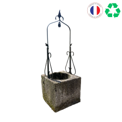 PUIT AVEC DESSUS DE PUIT EN FER