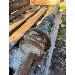 POTEAU ANCIEN EN FONTE H117