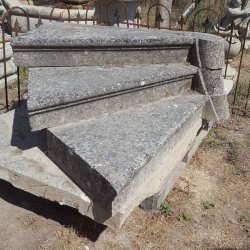 SPIRAL STAIRS 4 STONE STEPS AND LANDING