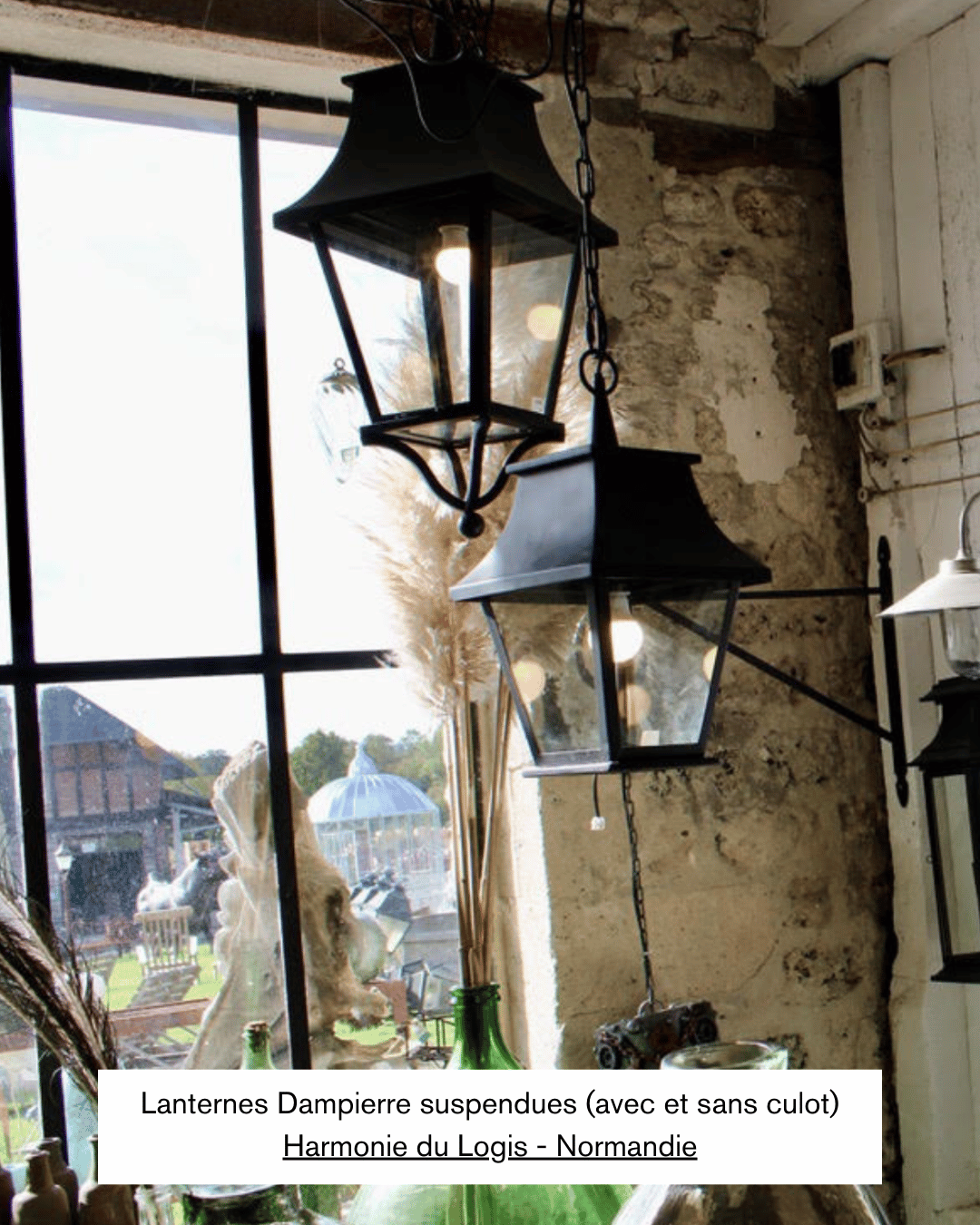 Hanging Dampierre lantern with and without bottom finial